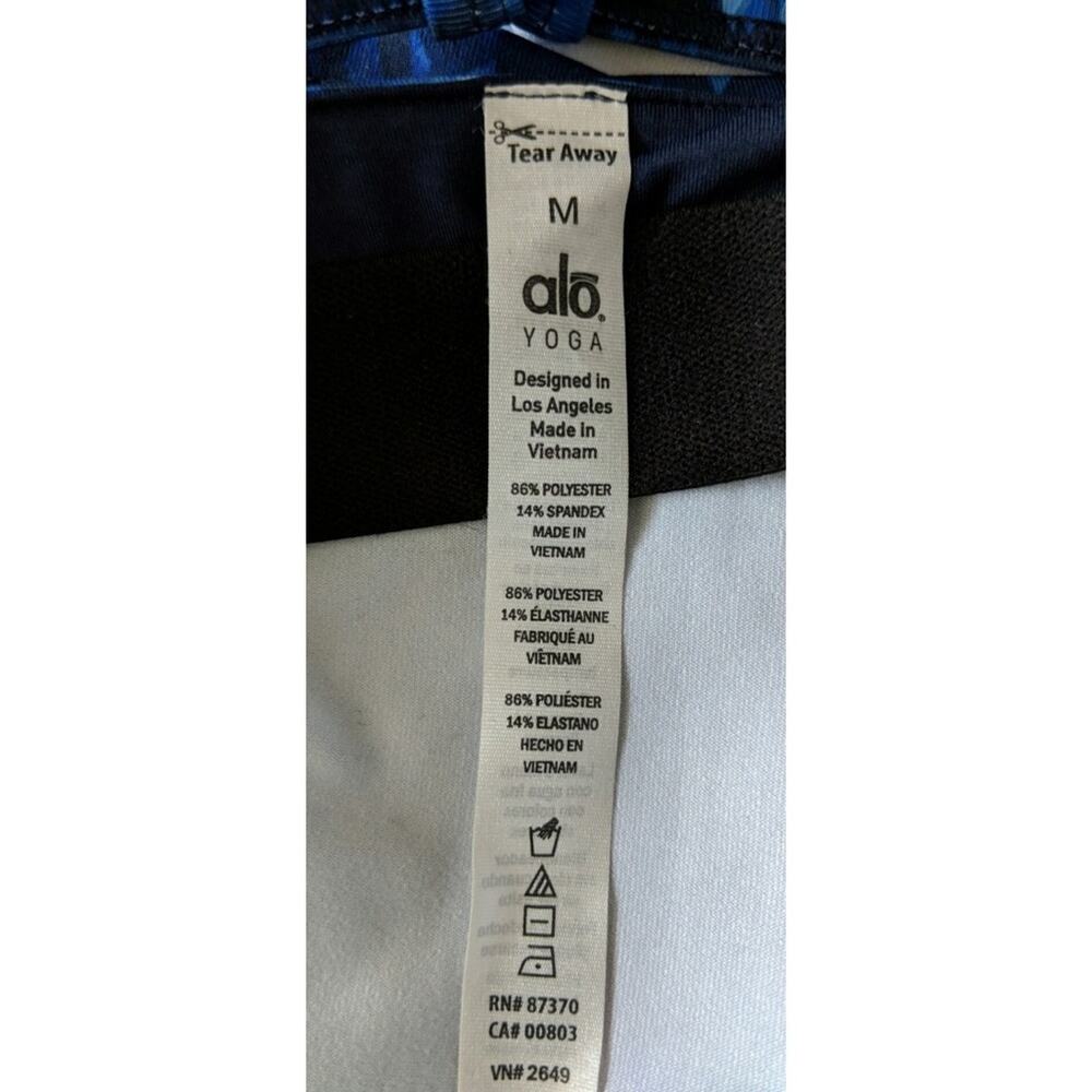 Alo Yoga Lure Long Bra Top Kaleidoscope Blue Fitted Stretch M NWOT - Picture 6 of 7